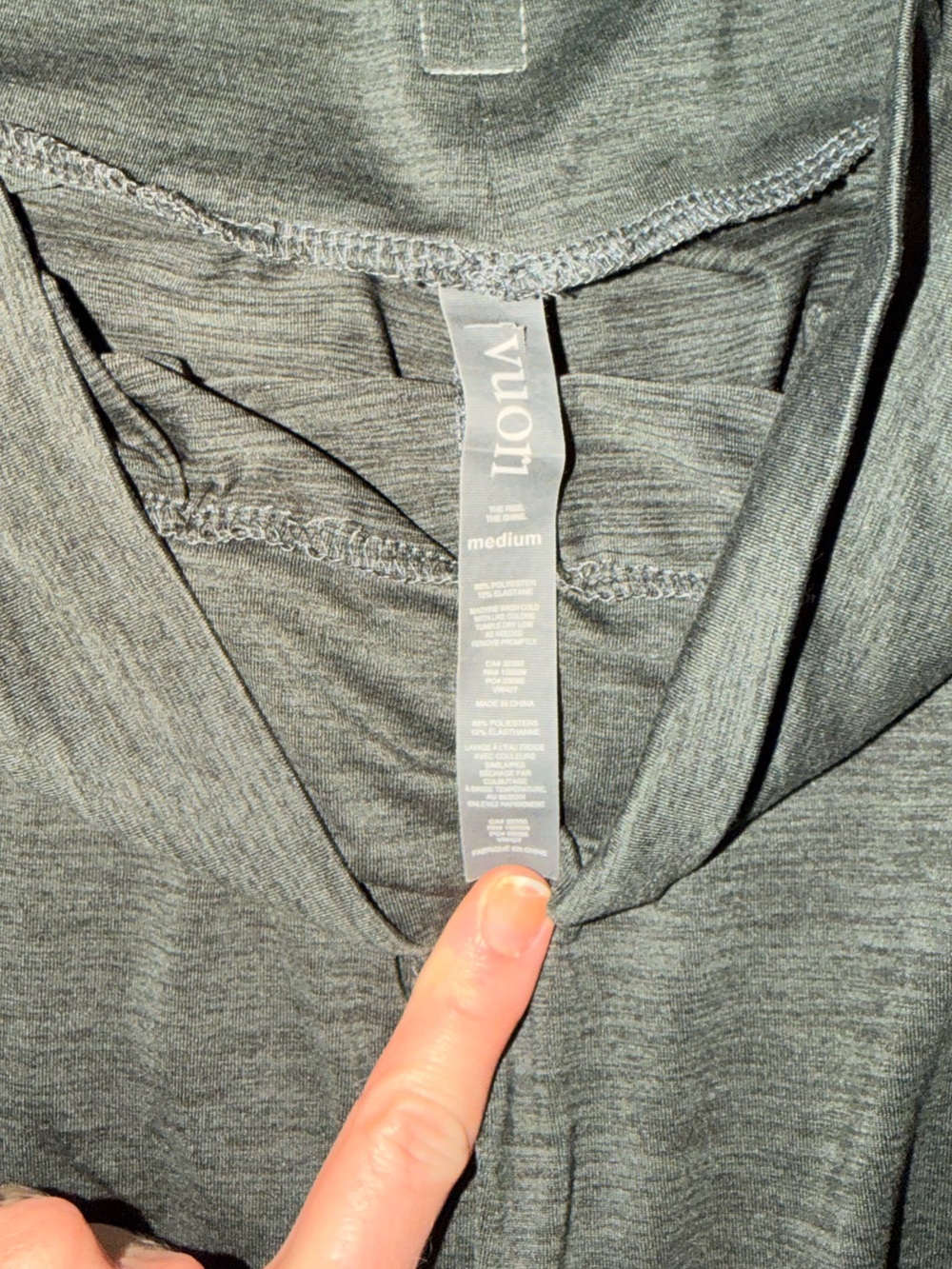 Vuori Heather Gray Lux Harem Capri Joggers - Picture 4 of 6